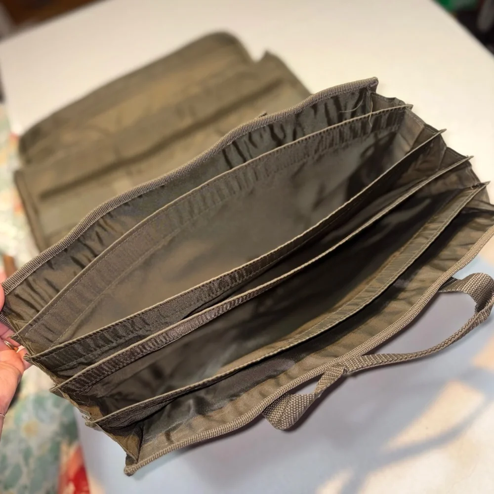 High Sierra Army Green Laptop or Messenger Bag pockets